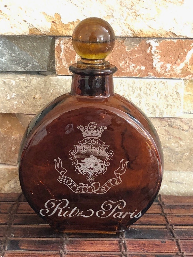 Hotel Paris Ritz Glass Fragrance Bottle Hotel Paris Ritz Glass Fragrance Bottle