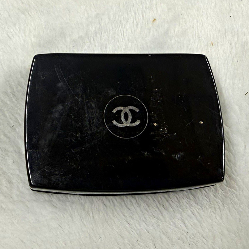 VINTAGE CHANEL Les Quatre Ombres Quad Matte Pressed Powder Eyeshadow Blue/Teal VINTAGE CHANEL Les Quatre Ombres Quad Matte Pressed Powder Eyeshadow Blue/Teal