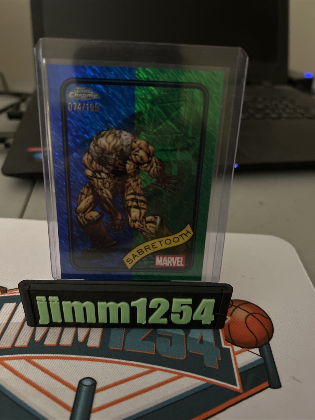 2025 Topps Chrome Marvel Sabretooth 74/199 2025 Topps Chrome Marvel Sabretooth 74/199