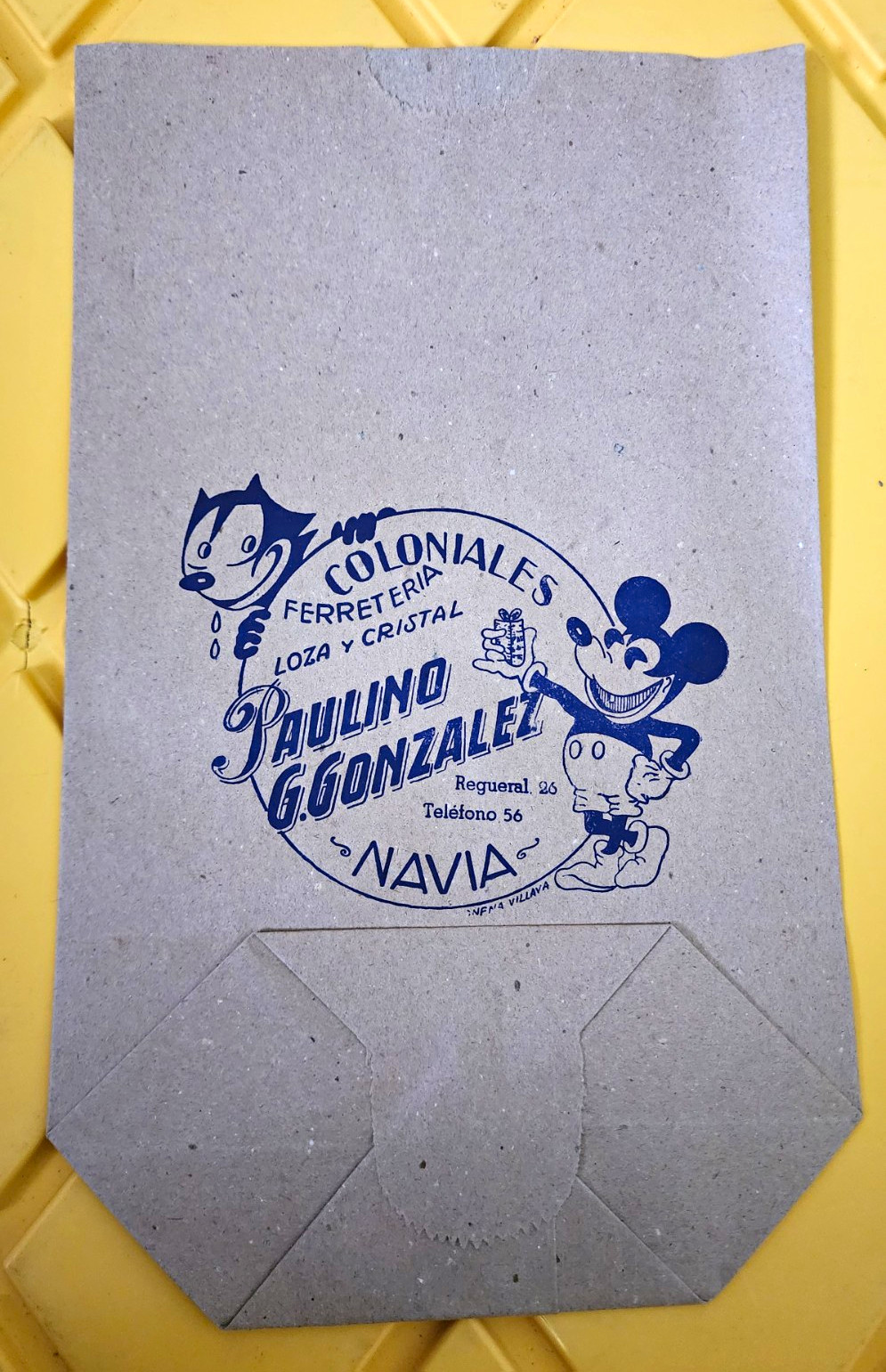 Vintage 1940s Spanish Mickey Mouse & Felix The Cat Paper Bag Navia Ephemera NOS Vintage 1940s Spanish Mickey Mouse & Felix The Cat Paper Bag Navia Ephemera NOS