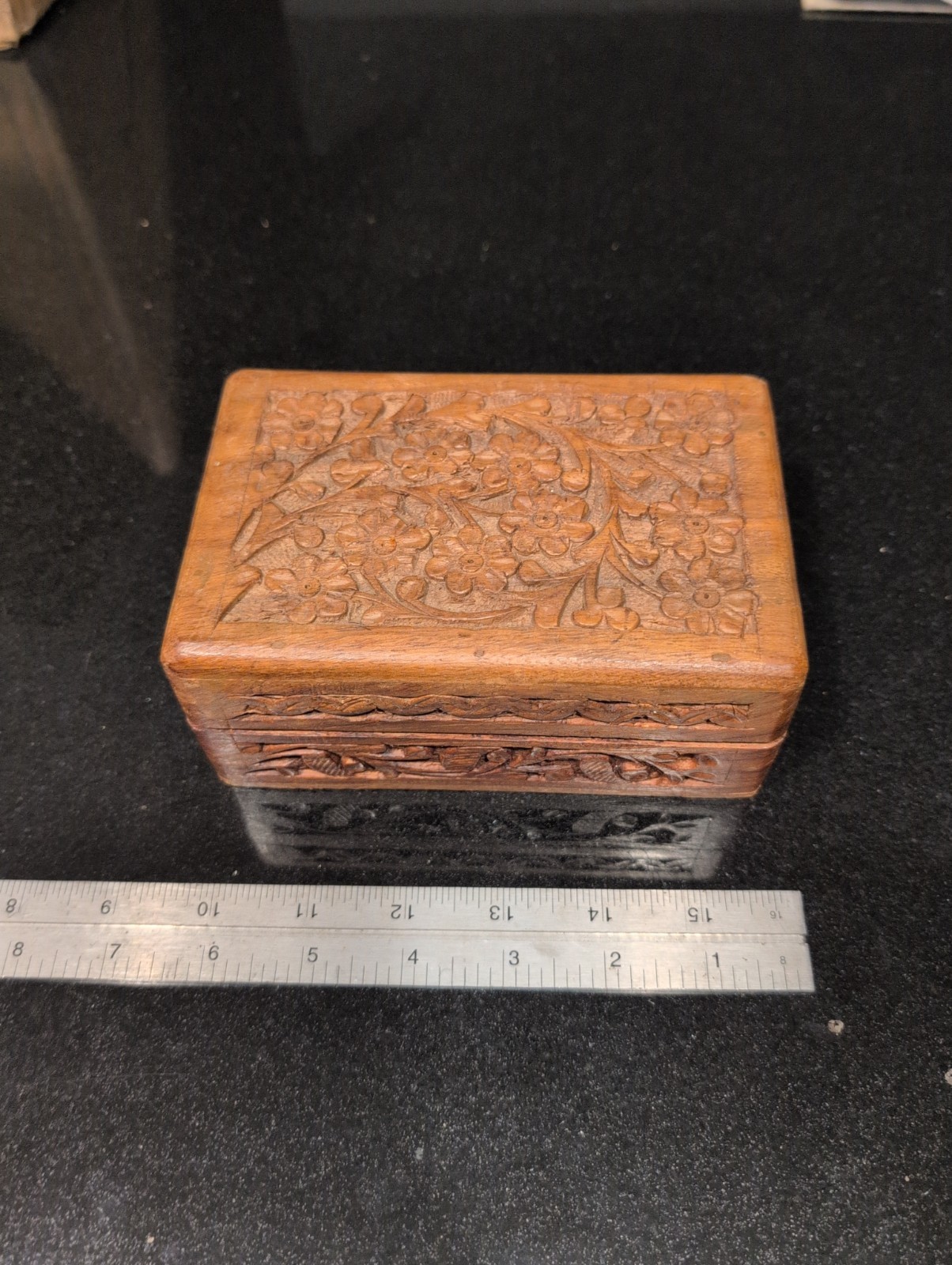 Vintage Hand Carved Wooden Trinket Box Vintage Hand Carved Wooden Trinket Box