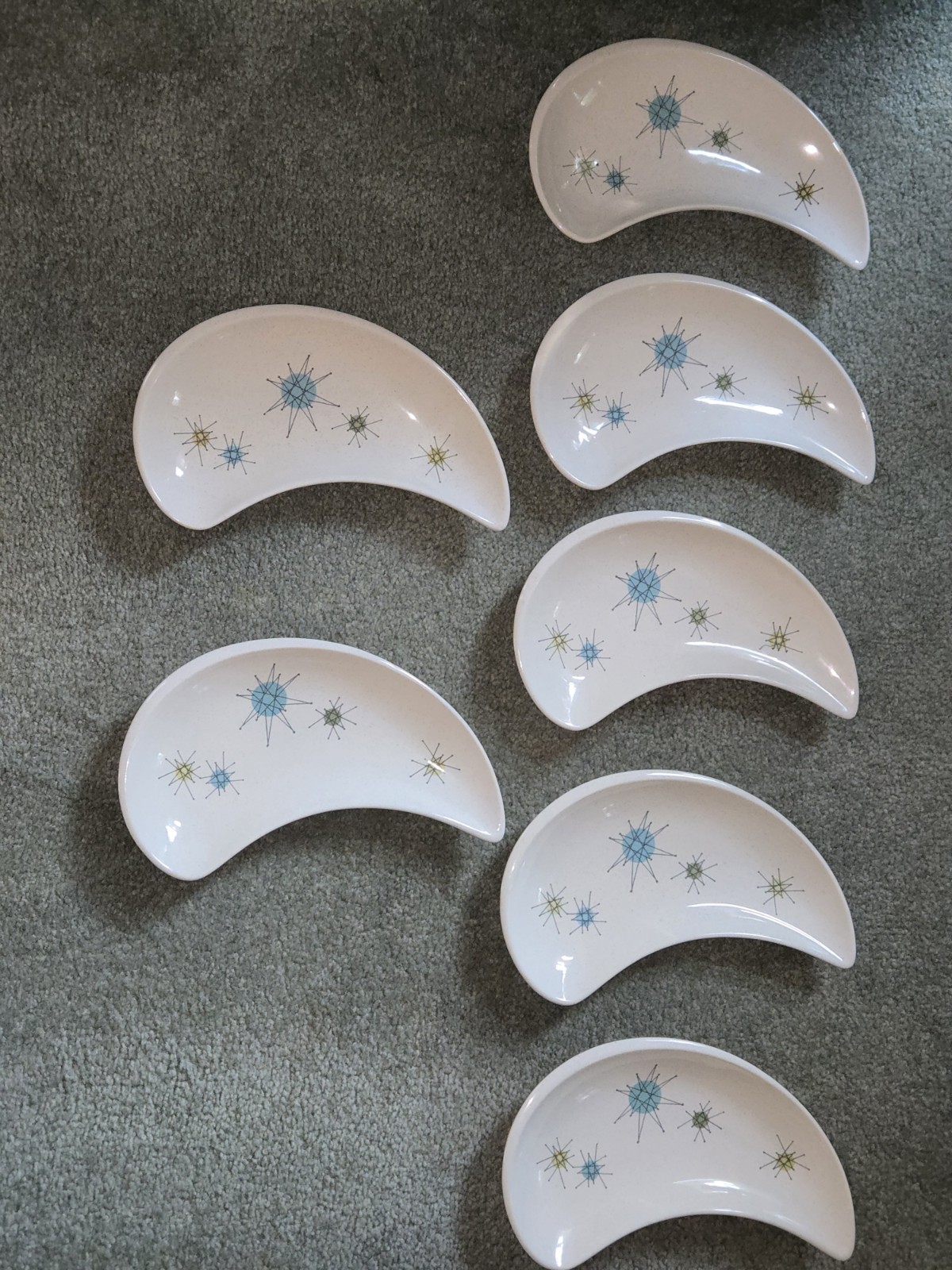 Rare Vintage Franciscan Atomic Starburst Crescent Plates – Set of 7 – Pristine M Rare Vintage Franciscan Atomic Starburst Crescent Plates – Set of 7 – Pristine M