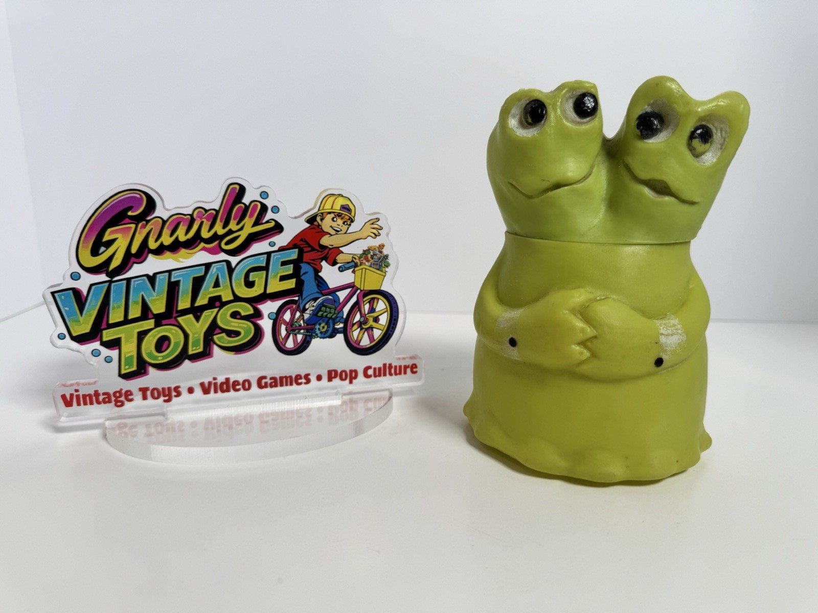1960’s Deka Moon Goon Cup Monster Weird RARE