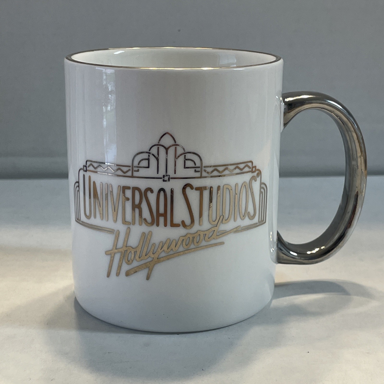 UNIVERSAL STUDIOS HOLLYWOOD Coffee Mug Tea Cup Souvenir 12 oz UNIVERSAL STUDIOS HOLLYWOOD Coffee Mug Tea Cup Souvenir 12 oz