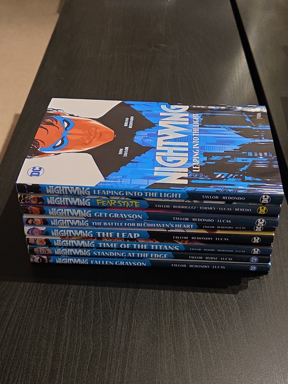 Nightwing by Tom Taylor HC vol. 1-7 + Fear State Lot Nightwing by Tom Taylor HC vol. 1-7 + Fear State Lot
