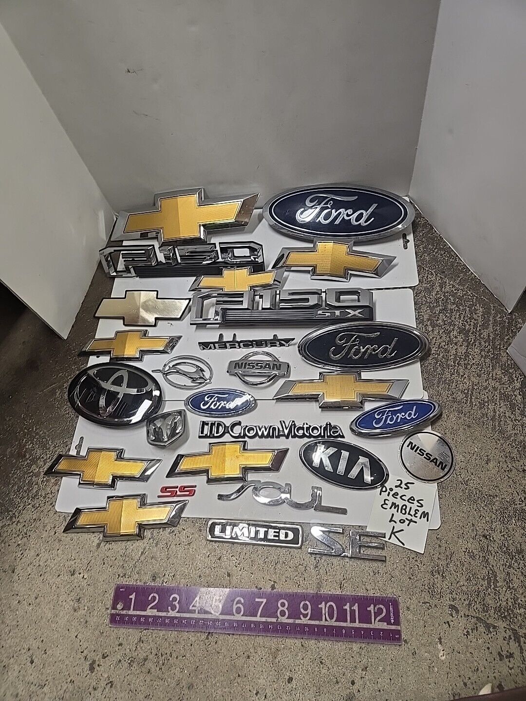 large LOT OF auto EMBLEMS - VARIOUS MAKES & MODELS - GM, FORD, Toyota +