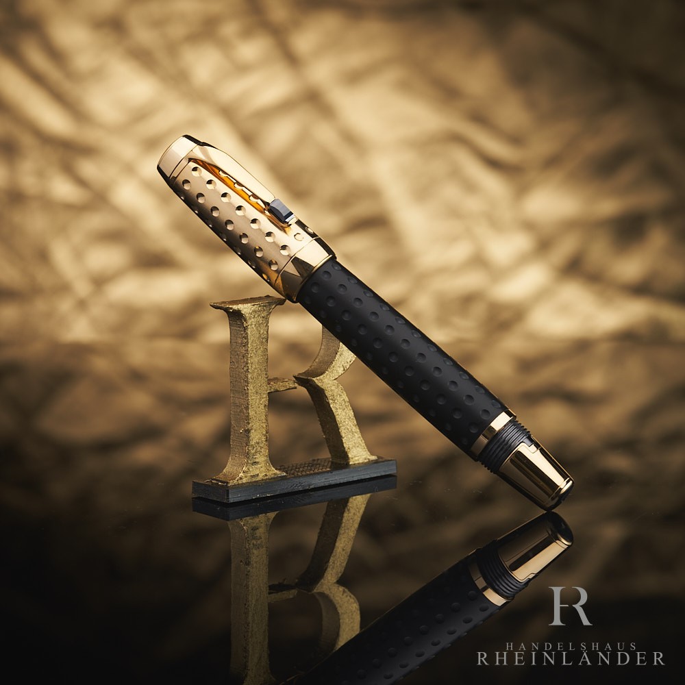 Montblanc Boheme Doue Gold Plated Golf Pattern Black Onyx Fountain Pen ID 25496 Montblanc Boheme Doue Gold Plated Golf Pattern Black Onyx Fountain Pen ID 25496