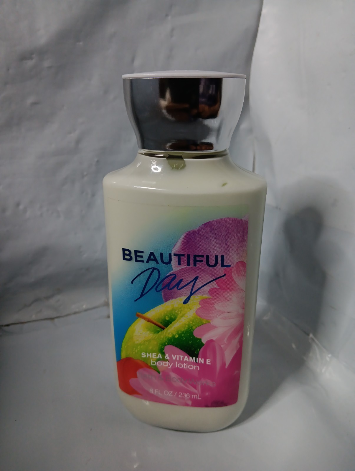 Bath & Body Works Signature Beautiful Day Shea & Vitamin e Lotion ~ 8oz Bath & Body Works Signature Beautiful Day Shea & Vitamin e Lotion ~ 8oz