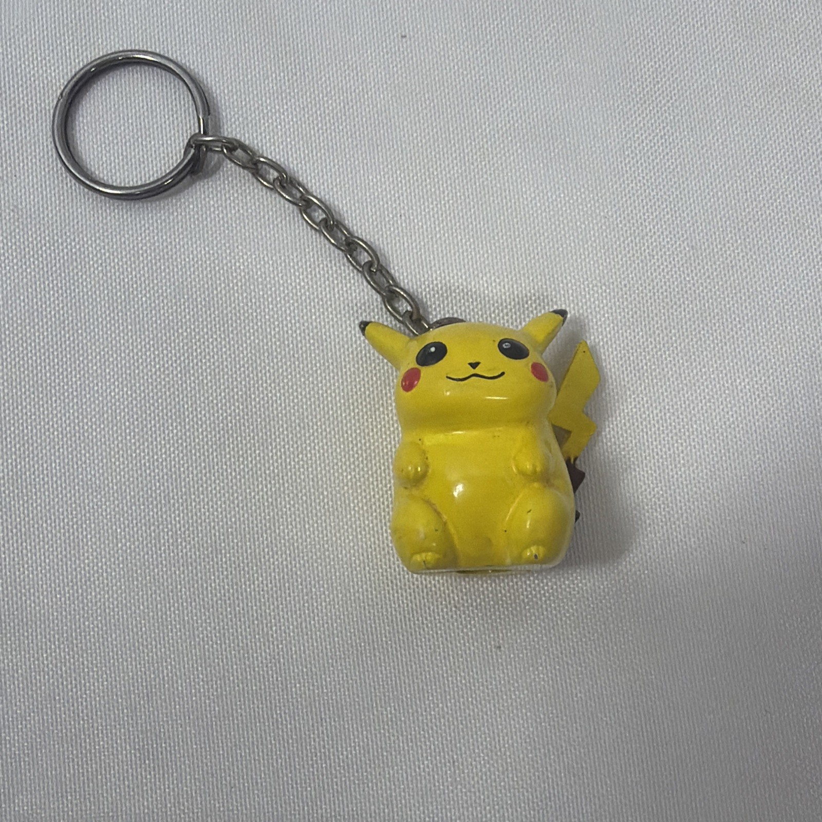 Vintage 1999 Basic Fun Nintendo Pokémon Keychain - Pikachu Vintage 1999 Basic Fun Nintendo Pokémon Keychain - Pikachu