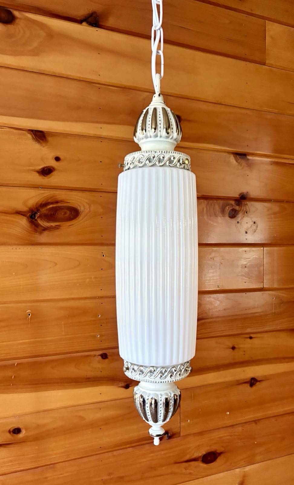 Vintage MCM Hollywood Regency White Ribbed Milk Glass Hanging Swag Lamp Light Vintage MCM Hollywood Regency White Ribbed Milk Glass Hanging Swag Lamp Light