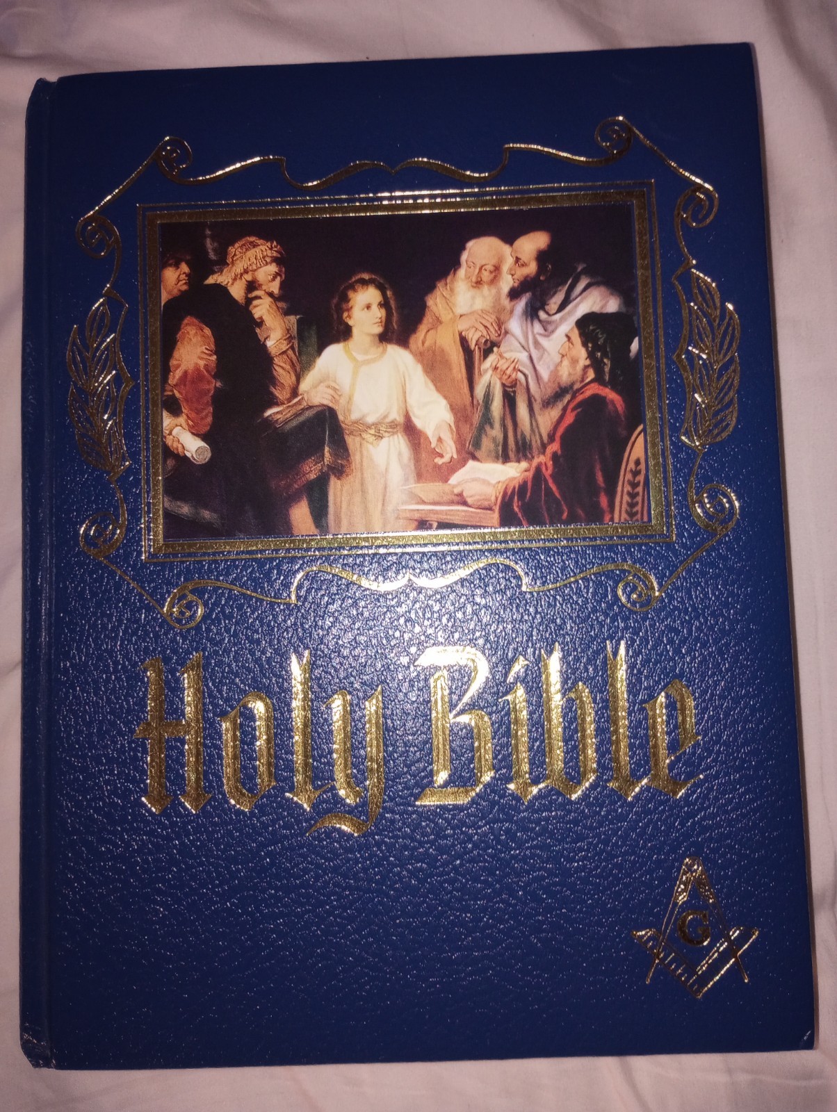 Holy Bible Heirloom Family Bible Masonic Edition, Hard Cover, English, 636 Pages