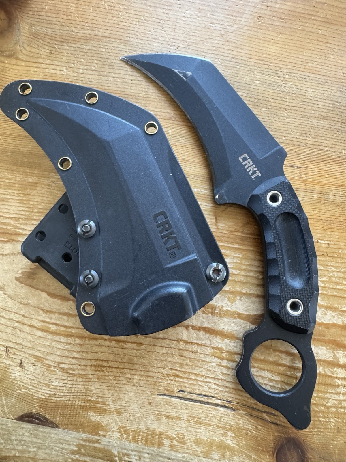 CRKT 2630 Du Hoc Karambit Fixed Blade Knife 5.1" Black CRKT 2630 Du Hoc Karambit Fixed Blade Knife 5.1" Black
