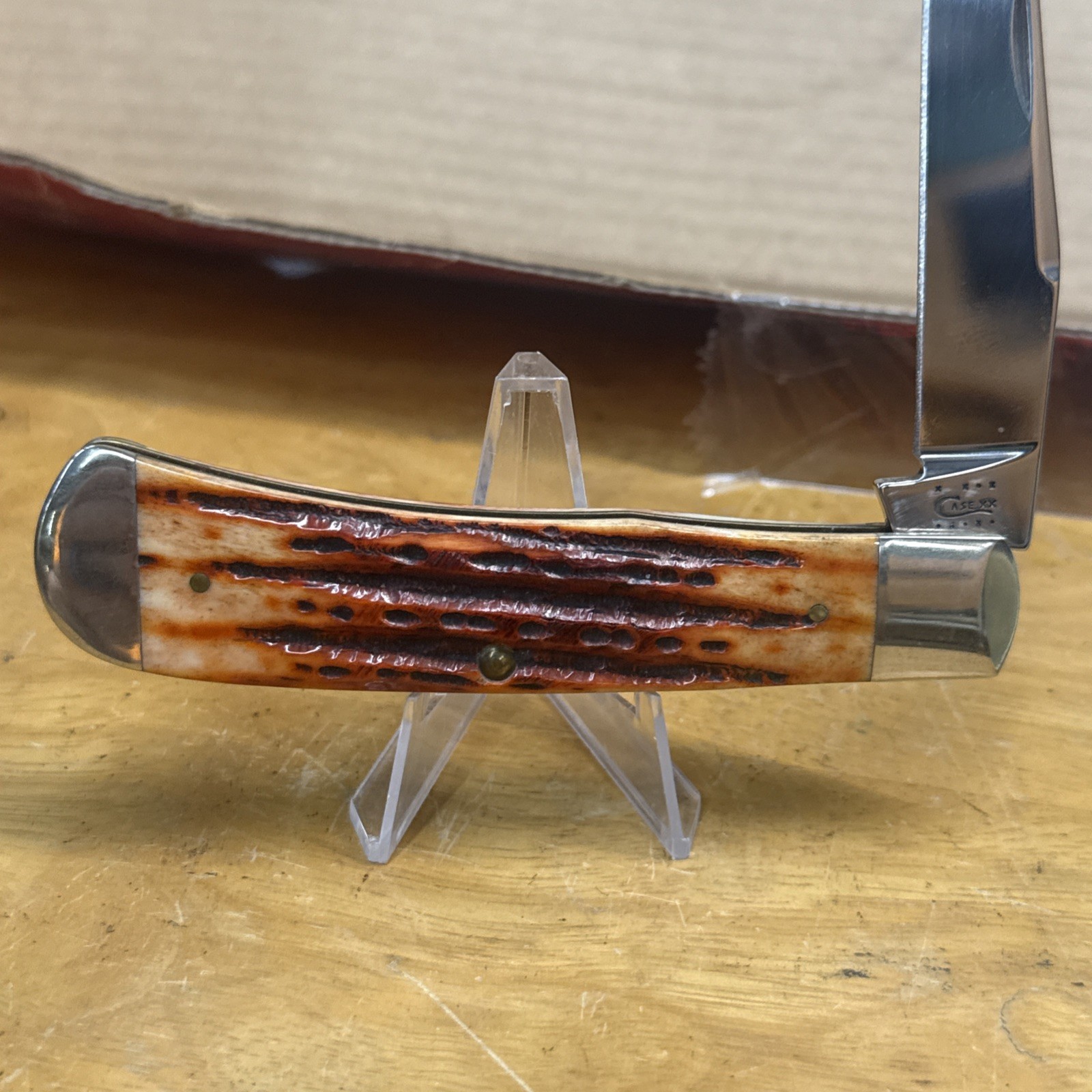 Case XX Backpocket Knife 2011 NICE Deep Canyon Jigged Chestnut   Bone AAA+[