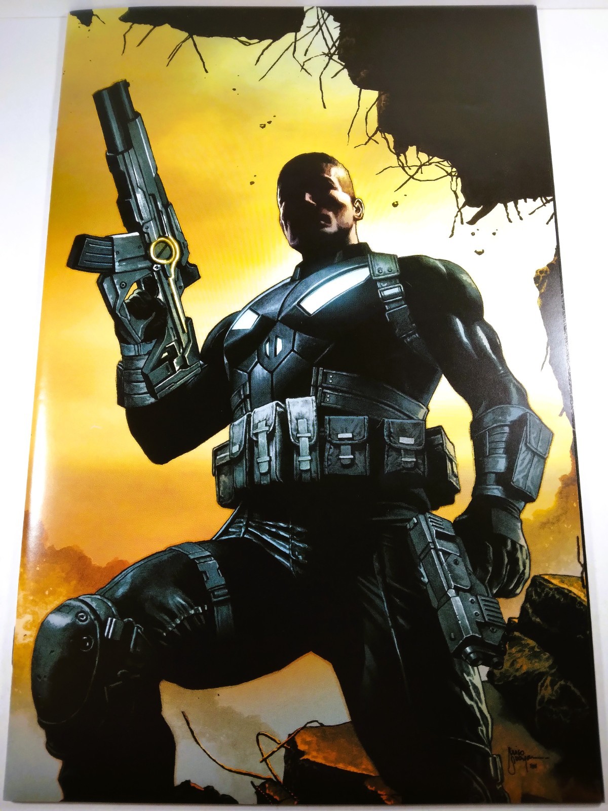 💥💀 PUNISHER #1 MICO SUAYAN 1:100 VIRGIN VARIANT 🔑 1st JOE GARRISON 2023 VF- 💥💀 PUNISHER #1 MICO SUAYAN 1:100 VIRGIN VARIANT 🔑 1st JOE GARRISON 2023 VF-