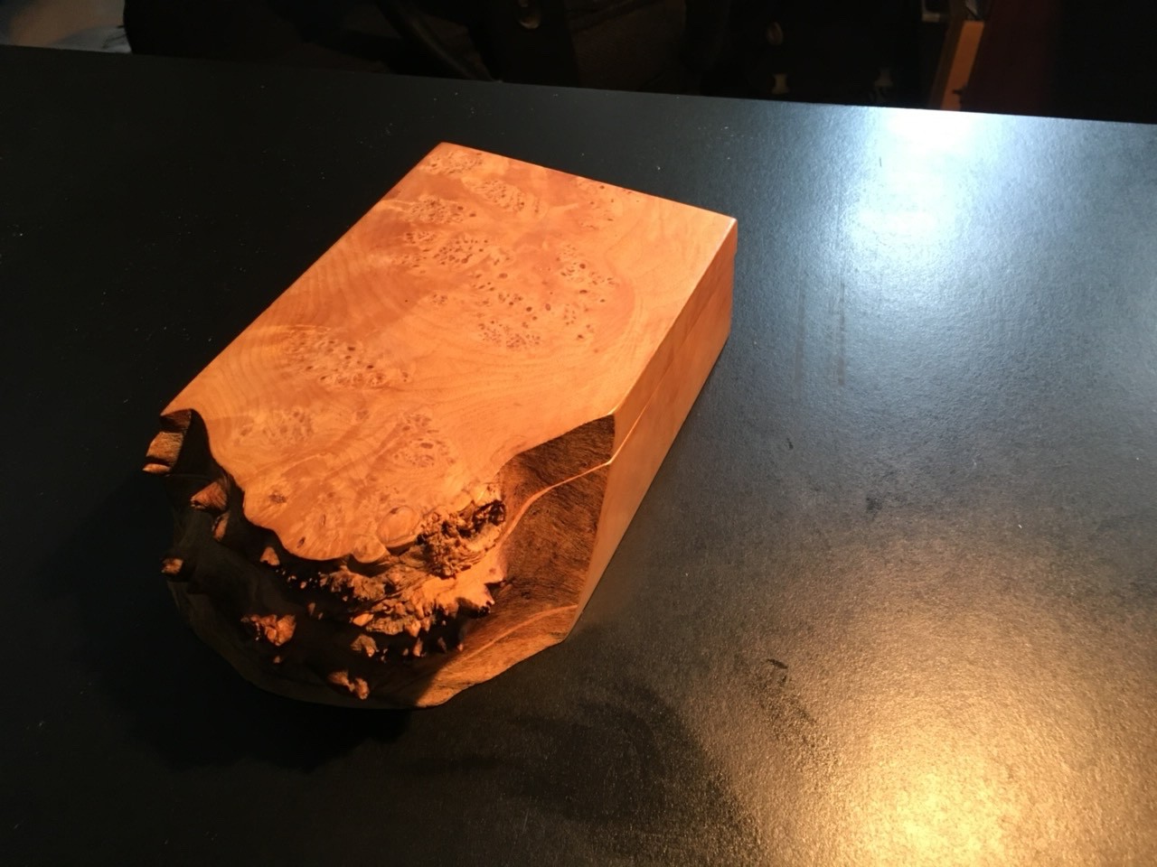 Beautiful Vintage MICHAEL ELKAN (1942-2014) Live Edge Burl Wood Trinket Box