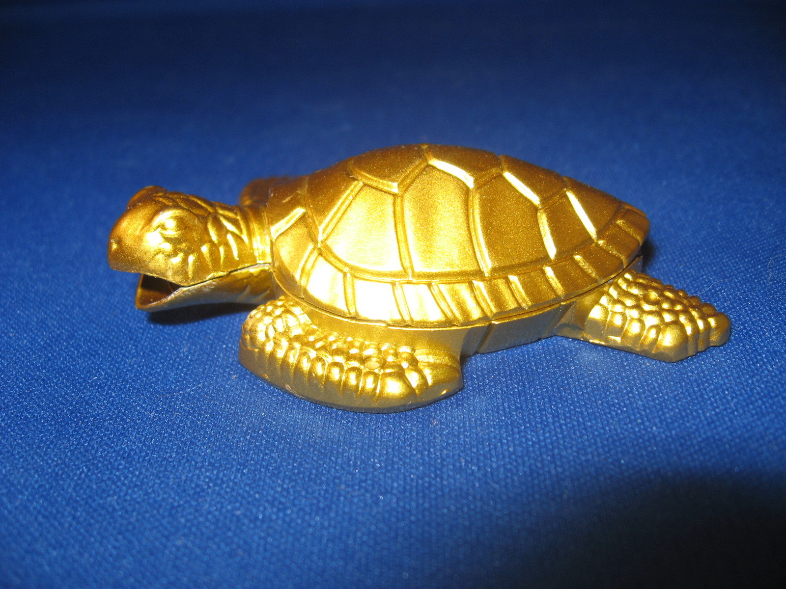 Cool Tortoise Turtle Shaped Butane Lighter Brass Color USA Stocked And Shipped Cool Tortoise Turtle Shaped Butane Lighter Brass Color USA Stocked And Shipped