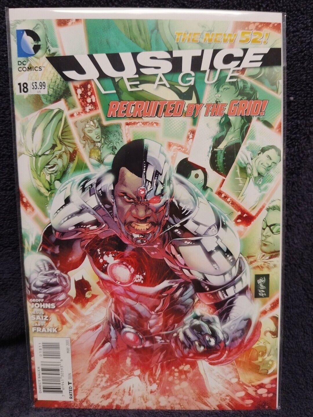DC Comics The New 52 Justice League #18 Comic Book Collector Bagged Boarded