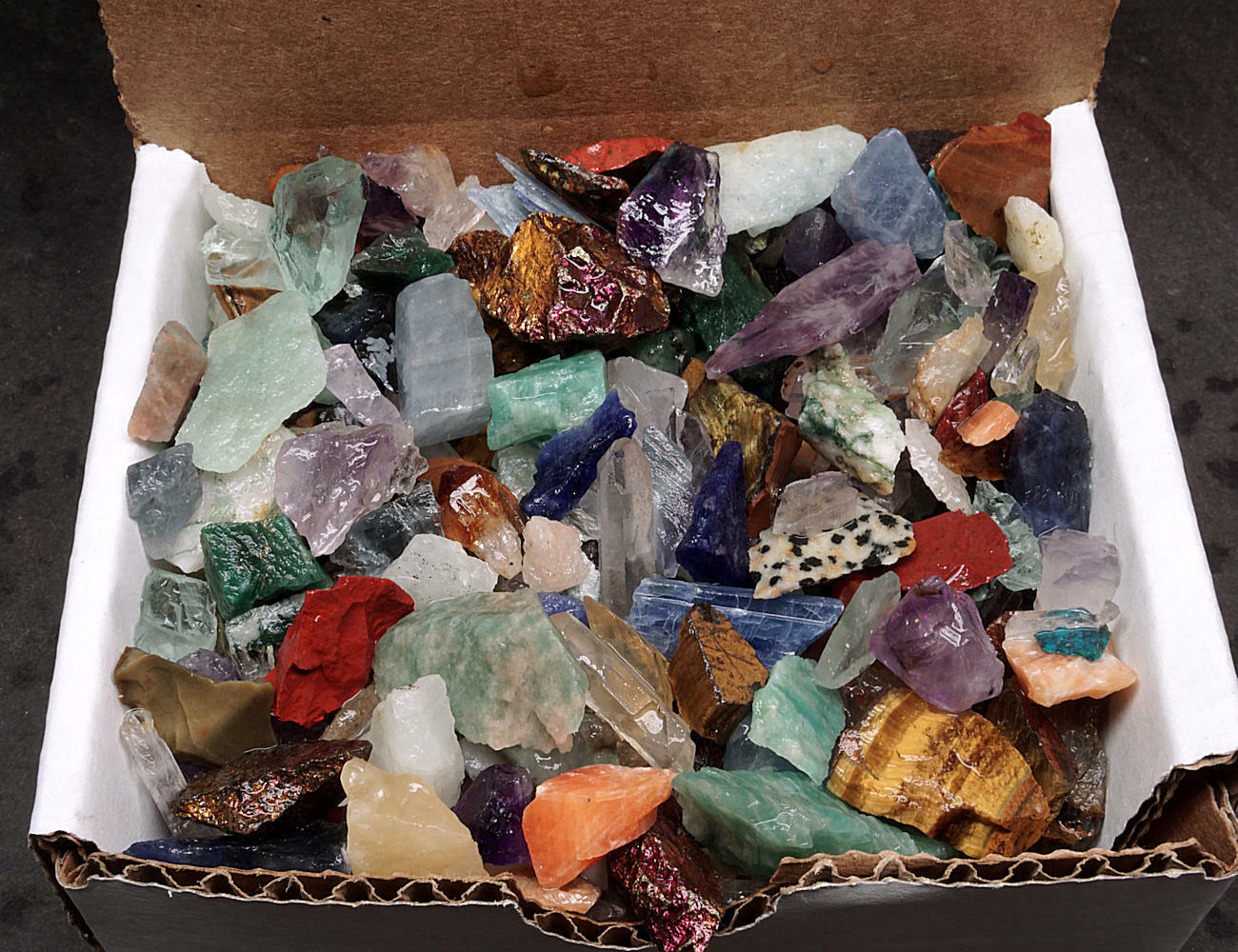 Crafters Collection 1000 Carat Natural Crystal Mineral Specimens Mixed Gemstones Crafters Collection 1000 Carat Natural Crystal Mineral Specimens Mixed Gemstones