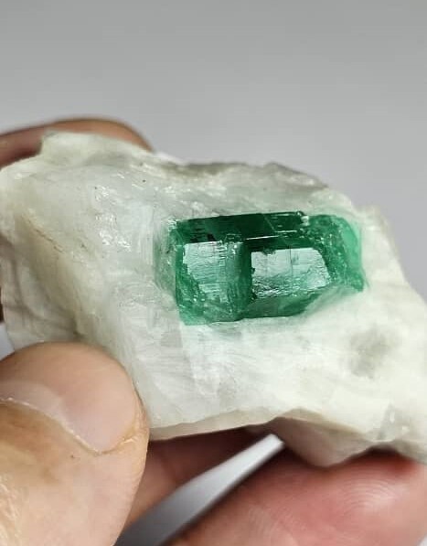 180 Carat Top Quality Emerald Crystals On Matrix From Swat Pakistan. 180 Carat Top Quality Emerald Crystals On Matrix From Swat Pakistan.
