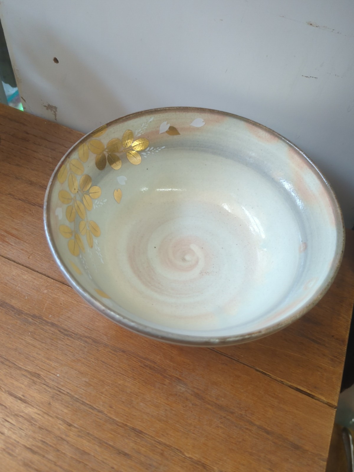 Vintage Tachikichi Gold Floral Japanese Serving Bowl Vintage Tachikichi Gold Floral Japanese Serving Bowl