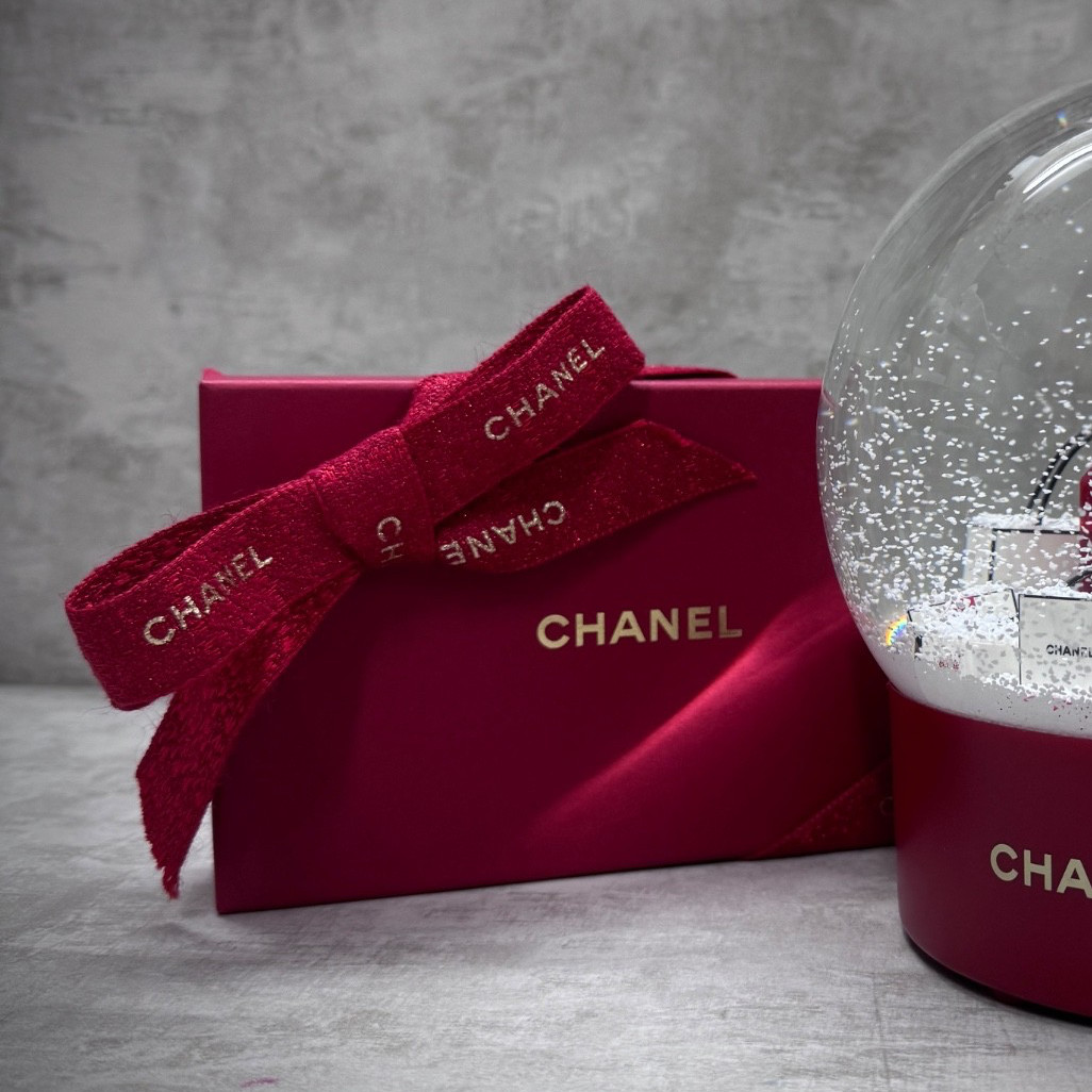 Very Rare CHANEL 2025 Chinese New Year Leather Red Pouch With Camellia Embossing
