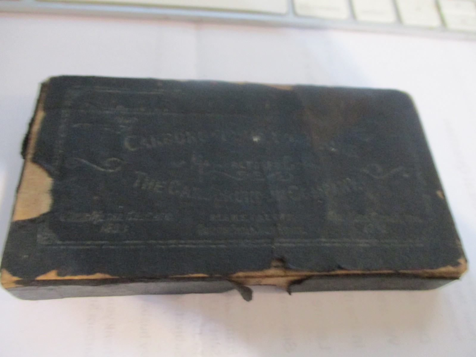 ANTIQUE CARBORUNDUM STRAIGHT RAZOR HONE #106 WITH ORIG BOX ANTIQUE CARBORUNDUM STRAIGHT RAZOR HONE #106 WITH ORIG BOX