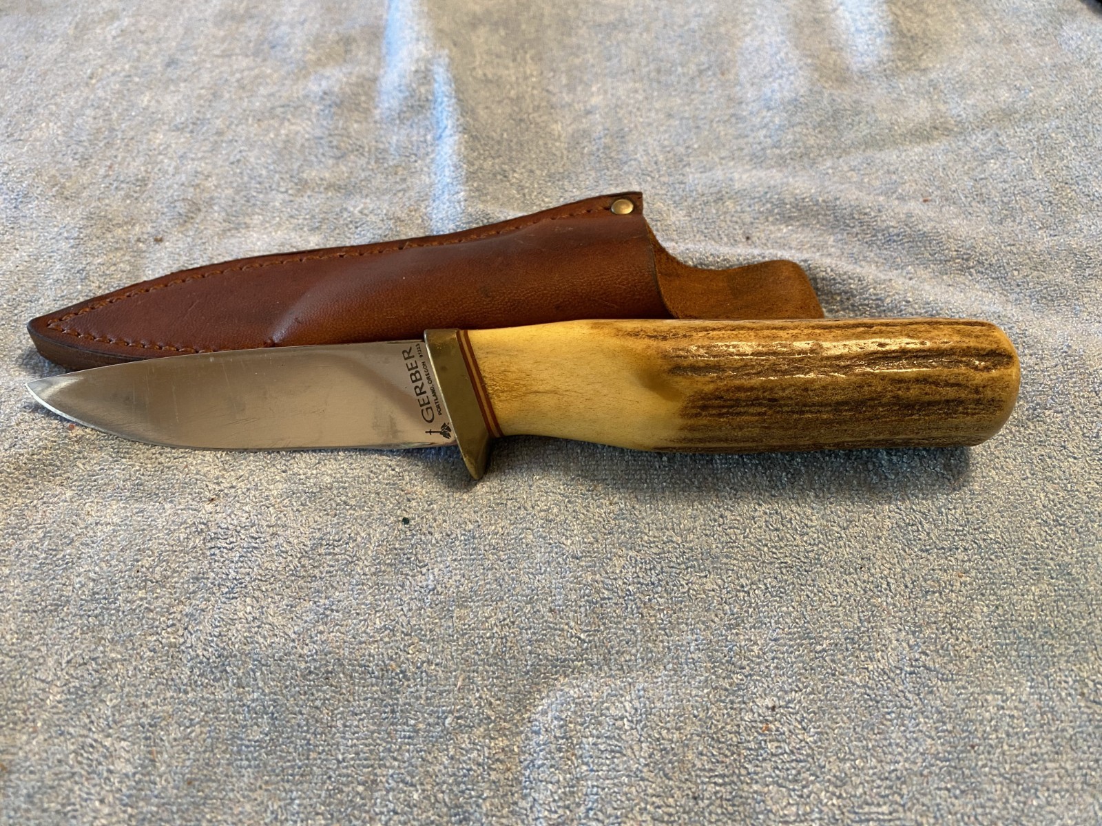 Gerber Model C375 With Genuine Stag Handles. Used but in very good condition. Gerber Model C375 With Genuine Stag Handles. Used but in very good condition.