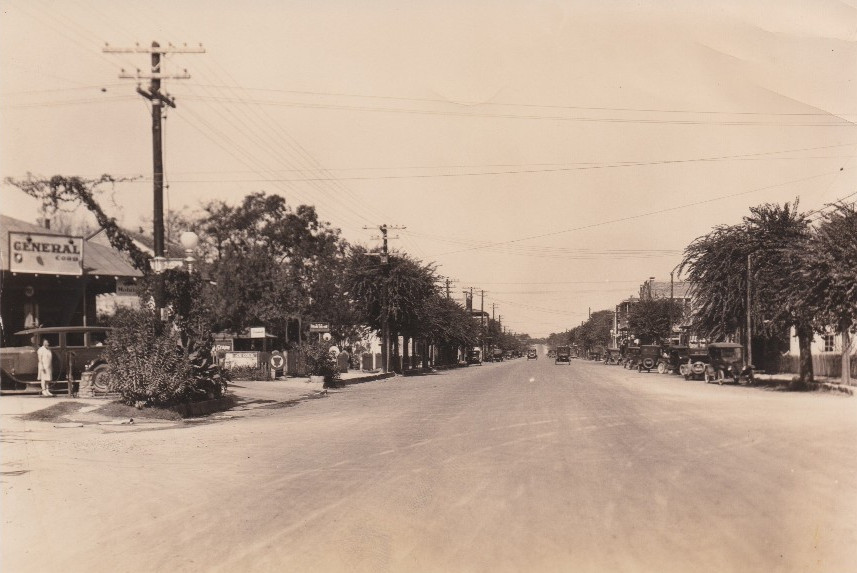 1930 Press Photo Street Car Traffic & Businesses on Main Street in Boerne, Texas 1930 Press Photo Street Car Traffic & Businesses on Main Street in Boerne, Texas