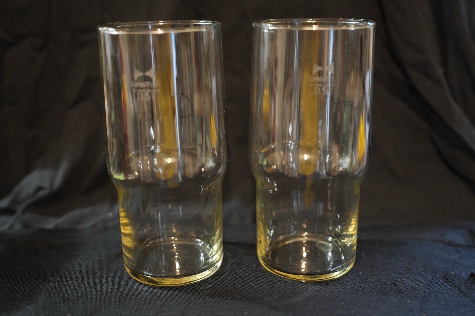 Superfest GDR glass 0.5l 500ml 2 CRACKED Glasses German Soviet Glassware Superfest GDR glass 0.5l 500ml 2 CRACKED Glasses German Soviet Glassware