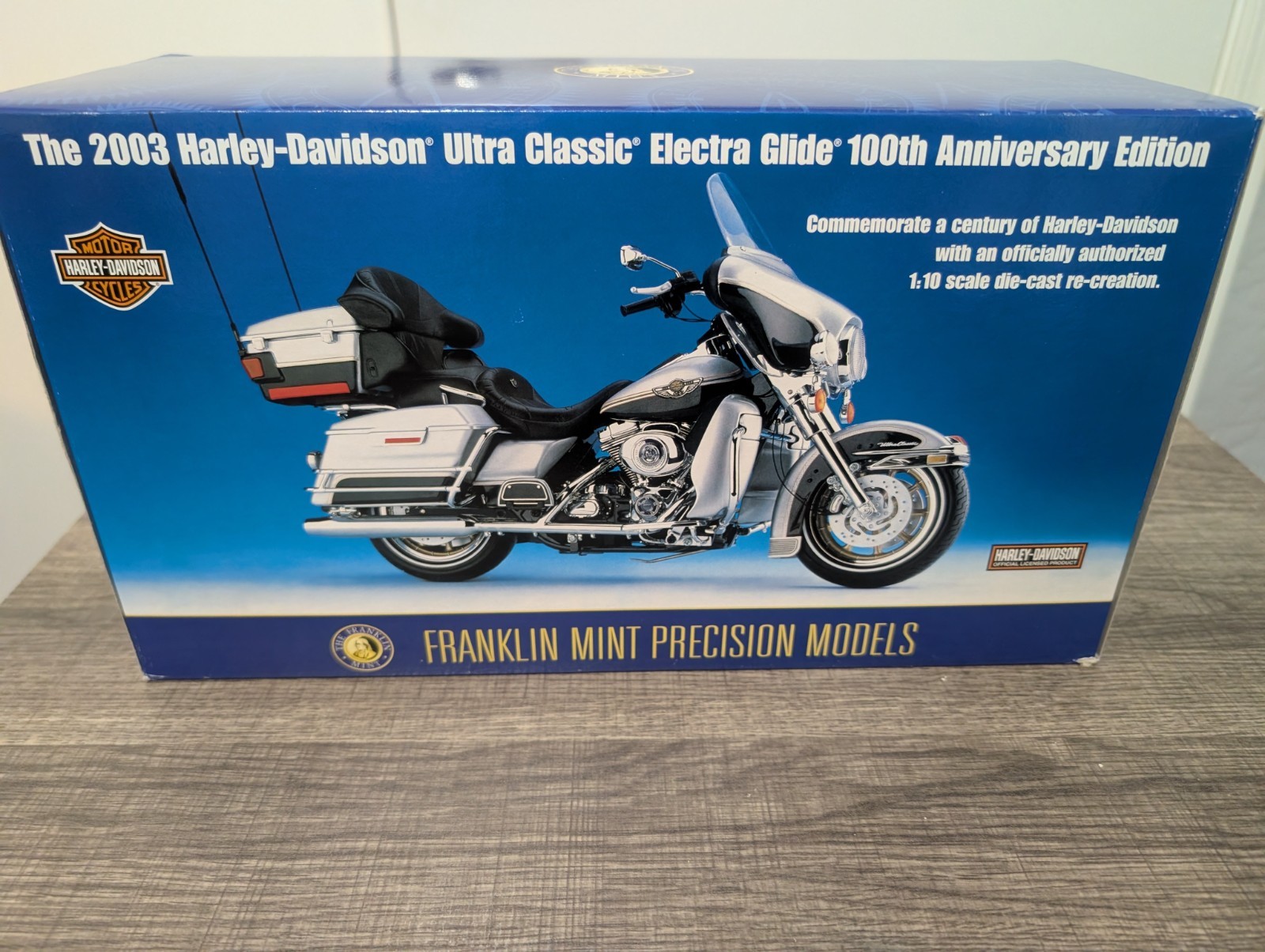 2003 Harley-Davidson Ultra Classic Electra Glide 100th Ann Franklin Mint 1:10 2003 Harley-Davidson Ultra Classic Electra Glide 100th Ann Franklin Mint 1:10