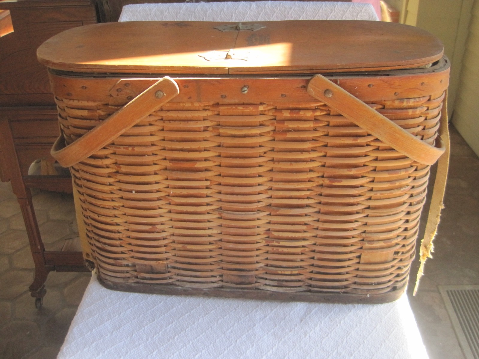 Antique Burlington Hawkeye Metal Fridge Basket Cooler Picnic Camping Antique Burlington Hawkeye Metal Fridge Basket Cooler Picnic Camping