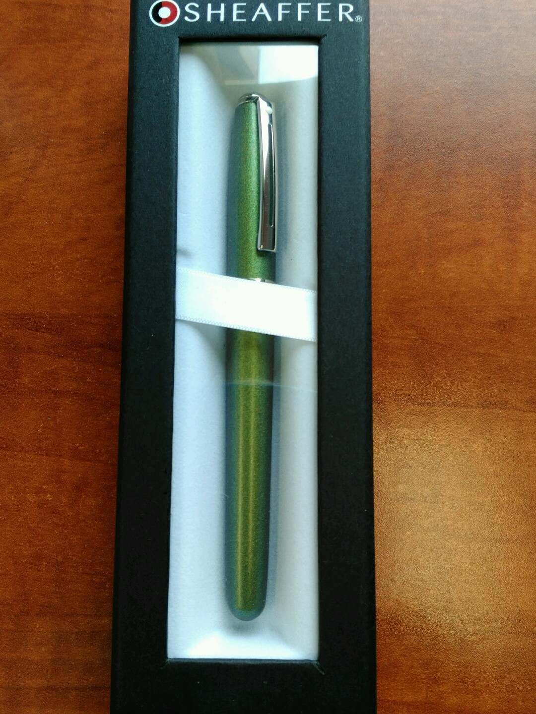 Sheaffer Prelude Green with Chrome Trim Rollerball Sheaffer Prelude Green with Chrome Trim Rollerball