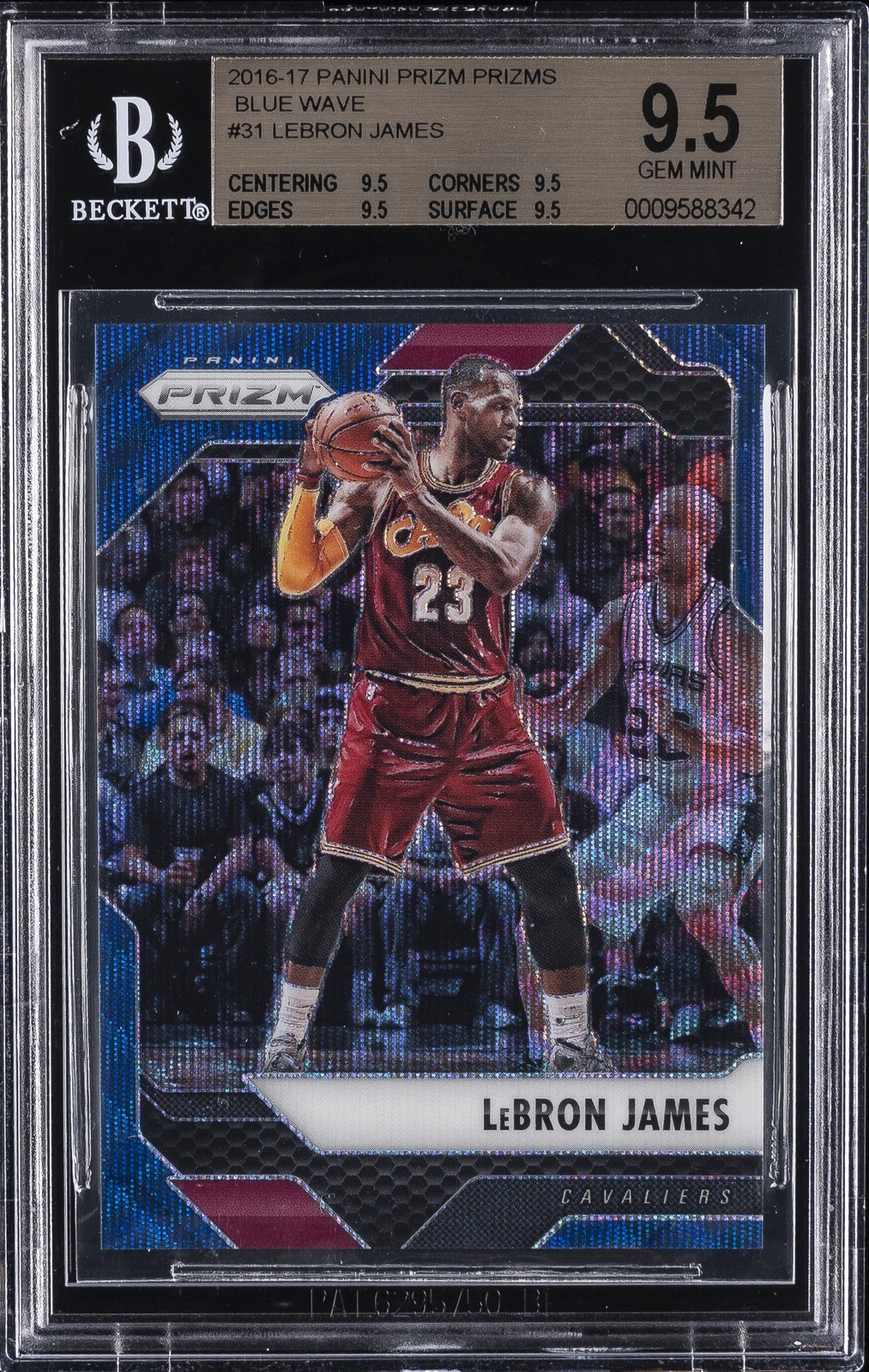 2016 PANINI PRIZM BLUE WAVE PRIZM #31 LEBRON JAMES BGS 9.5 2016 PANINI PRIZM BLUE WAVE PRIZM #31 LEBRON JAMES BGS 9.5
