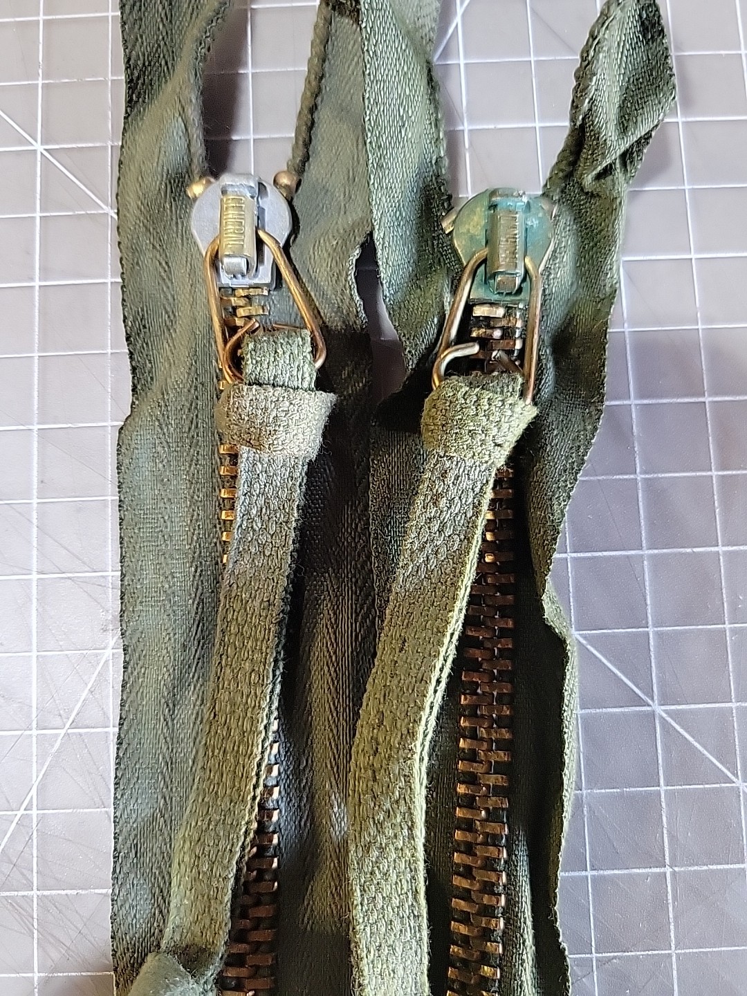 NOS 1970's Vtg Military General Brass Zipper, 20" OD Green, Separating, M65 M51 