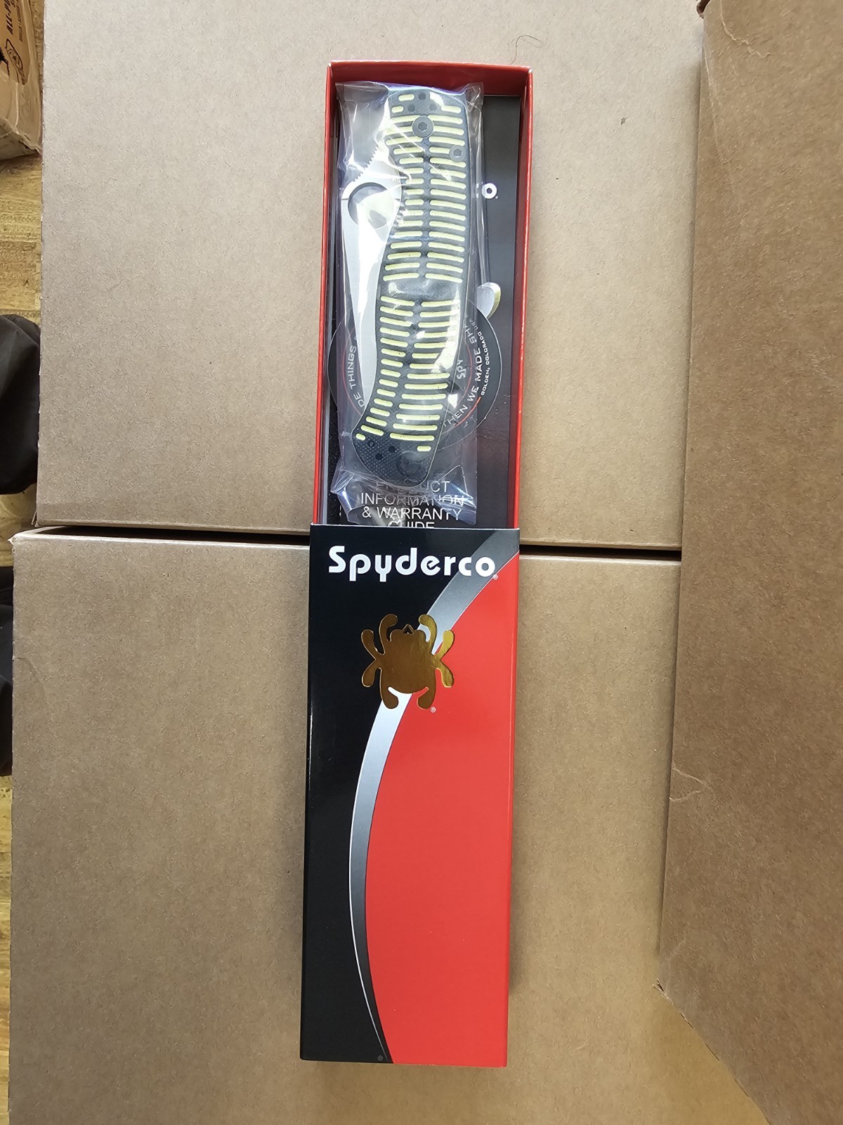 SPYDERCO PM2 Para Military 2 Black/Yellow G-10 Salt CPM MagnaCut C81GBKYLMCP2