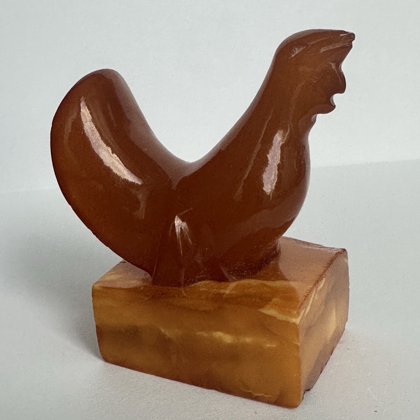 Vintage Carved Amber Rooster Figurine Butterscotch Base 34g Statue