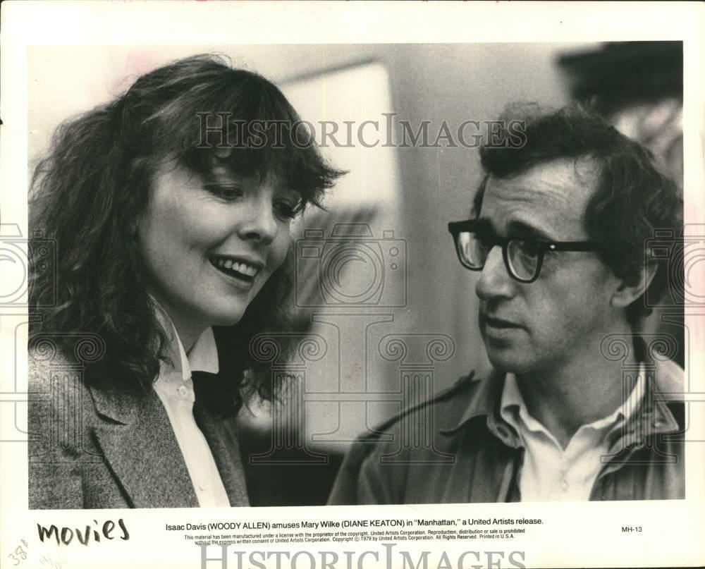 1979 Press Photo Woody Allen co stars with Diane Keaton in "Manhattan"