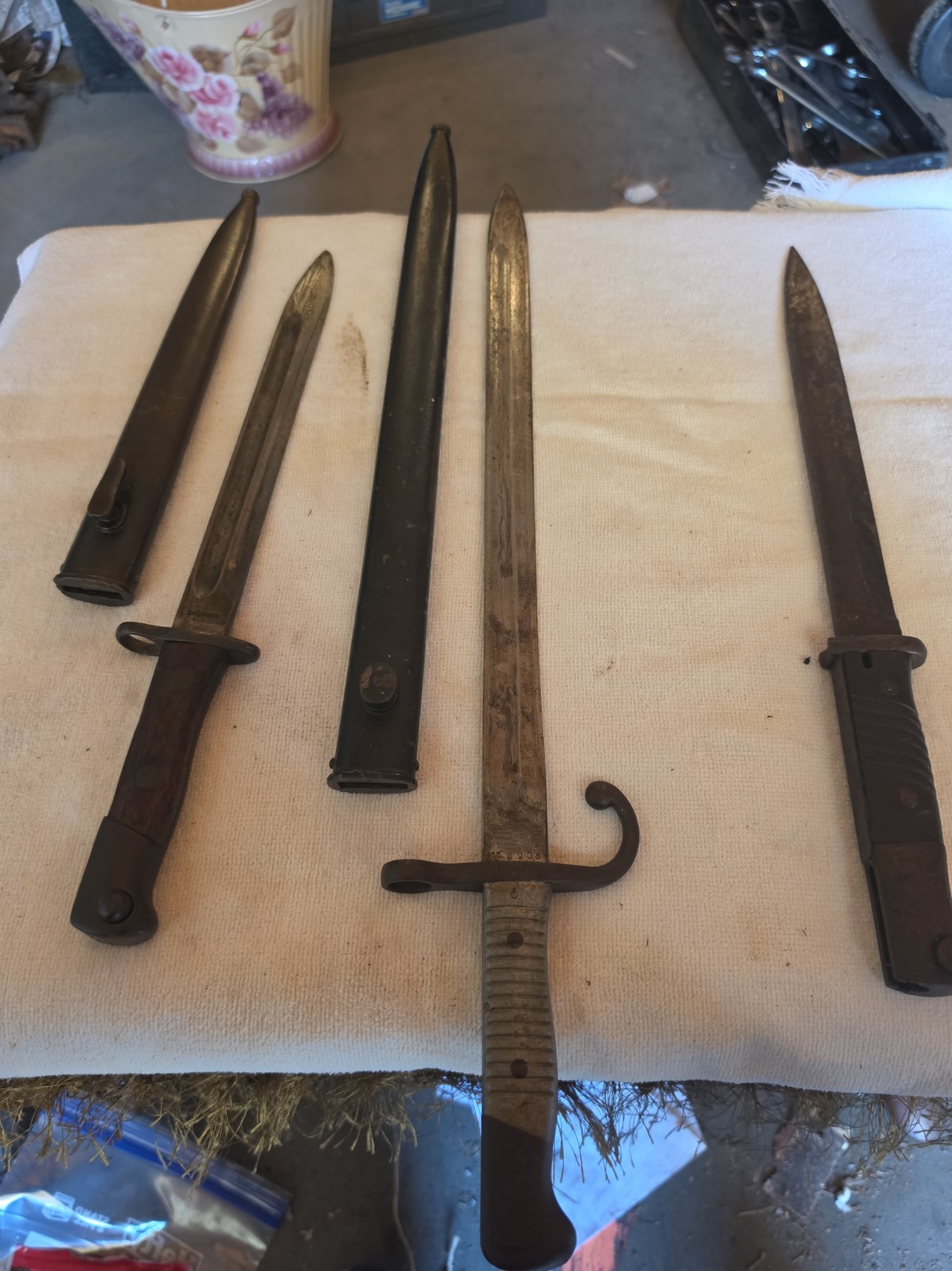 Lot Of 3 World War 1 & 2 Bayonets Lot Of 3 World War 1 & 2 Bayonets