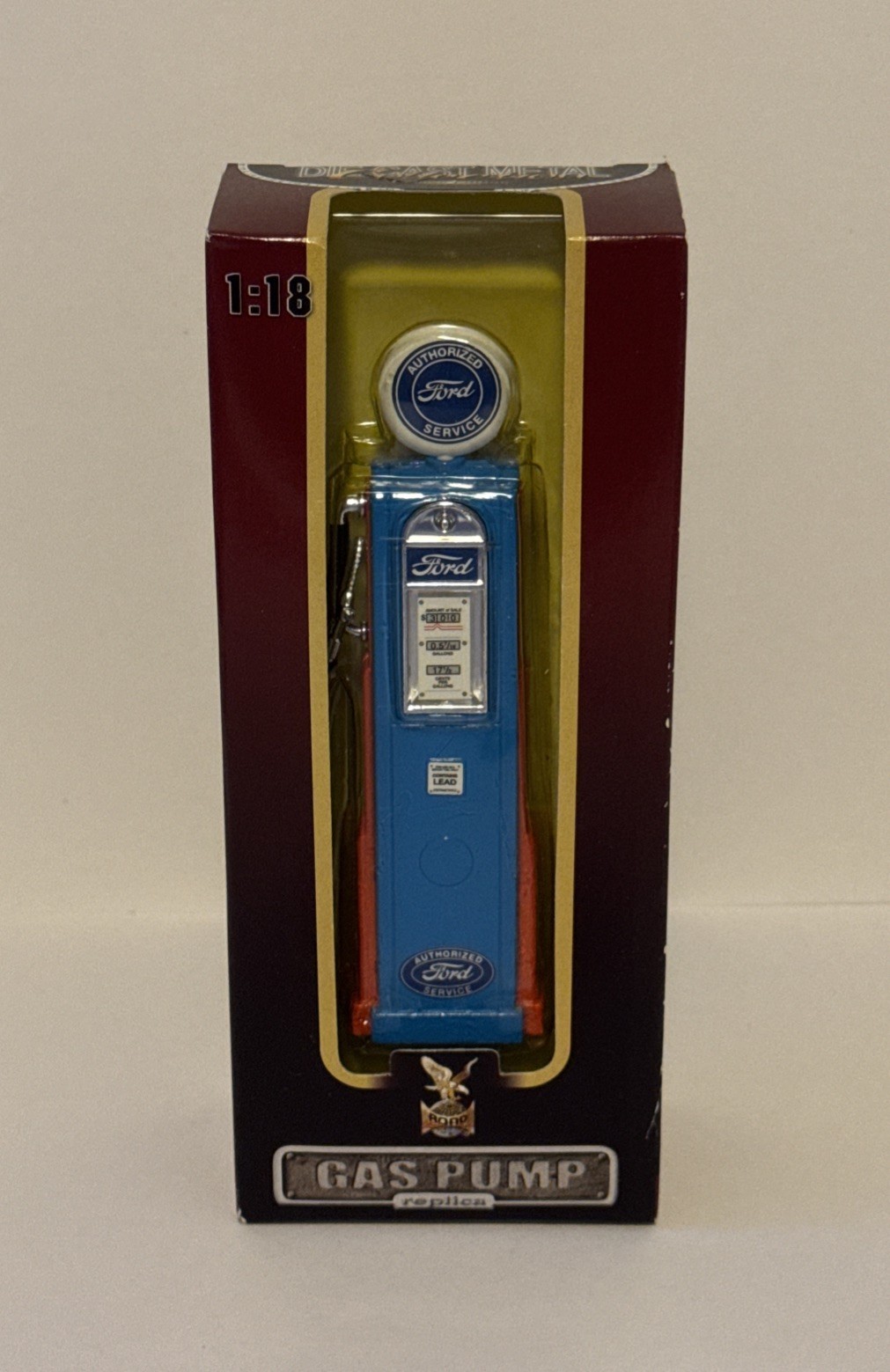 NIB Road Signature Ford Authorized Service Gas Pump Replica 1:18 Scale Die Cast NIB Road Signature Ford Authorized Service Gas Pump Replica 1:18 Scale Die Cast