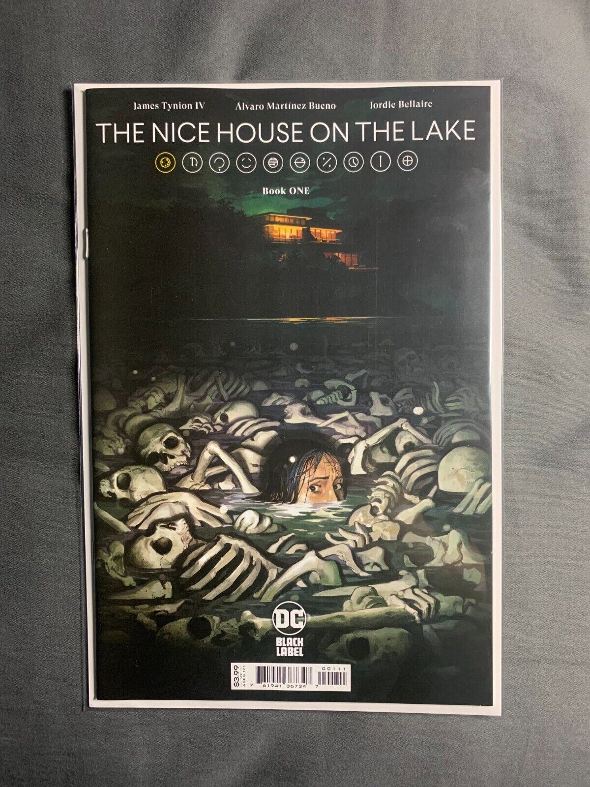 The Nice House on the Lake #1 (2021) DC Black Label 1st print Gemini NM