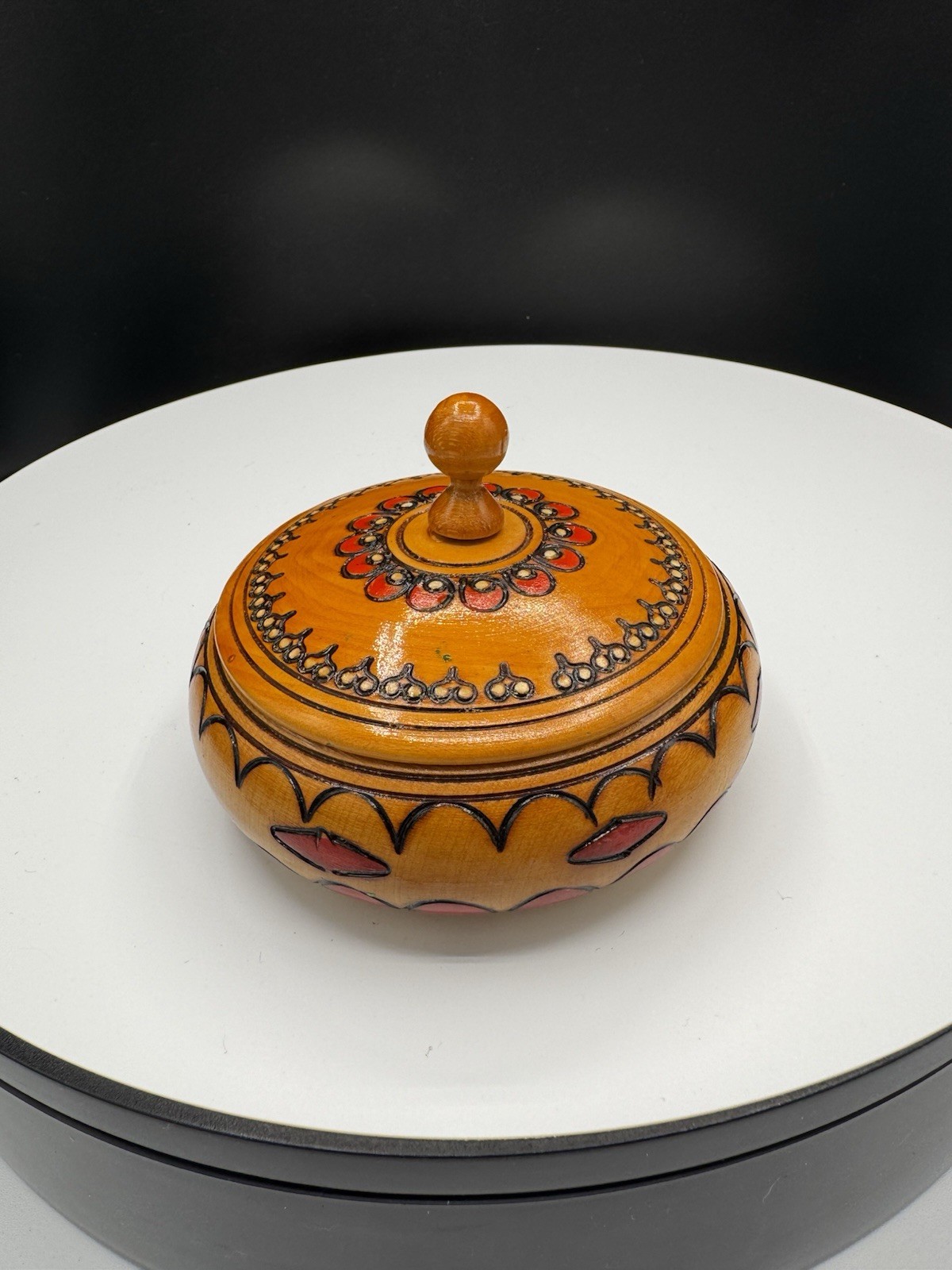Vintage Romanian Folk Art Wooden Trinket Box Round Lidded Pyrography Handpainted