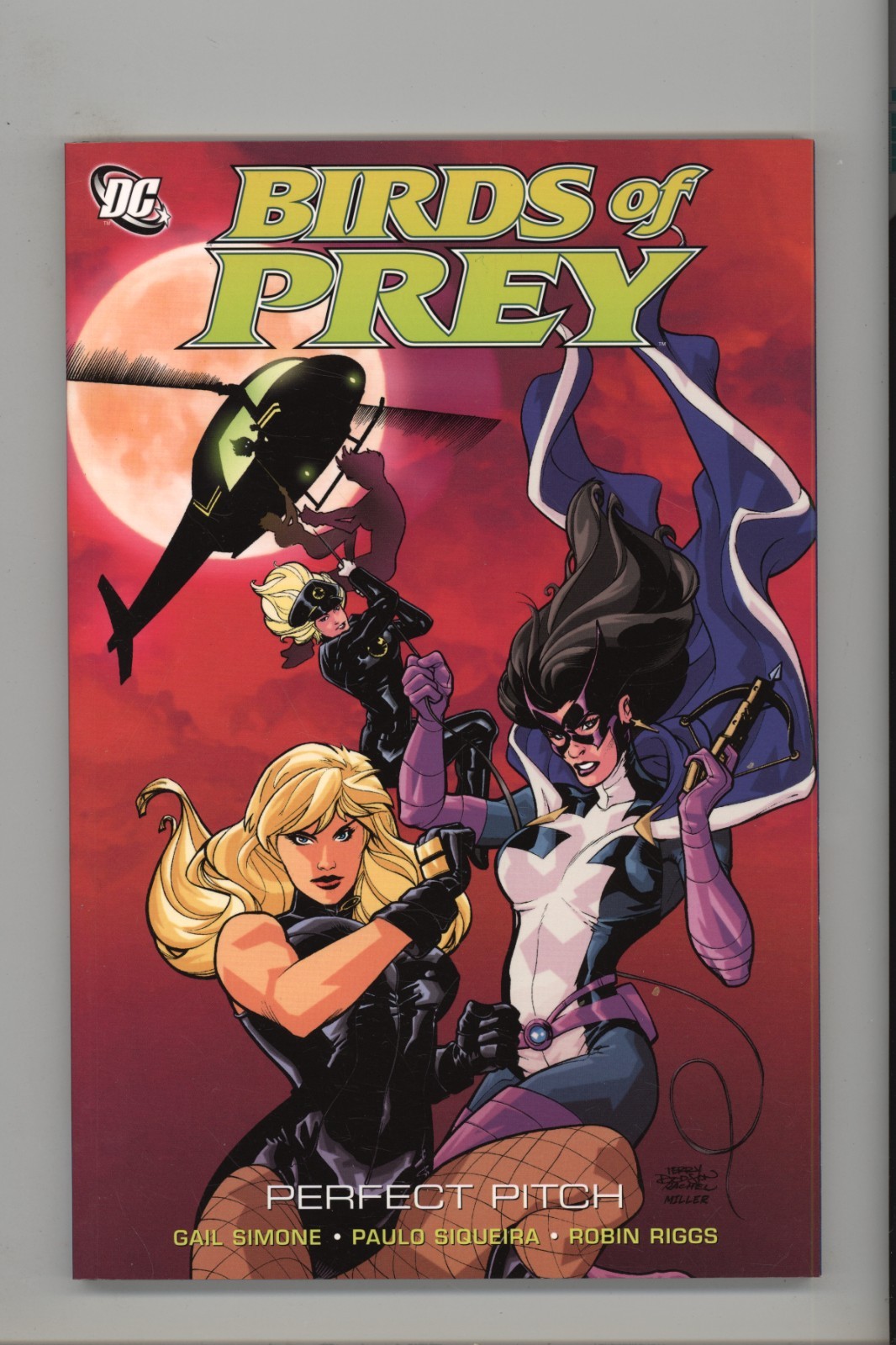 Birds of Prey Perfect Pitch Simone Siqueira Riggs DC Comics NEW Never Read TPB Birds of Prey Perfect Pitch Simone Siqueira Riggs DC Comics NEW Never Read TPB