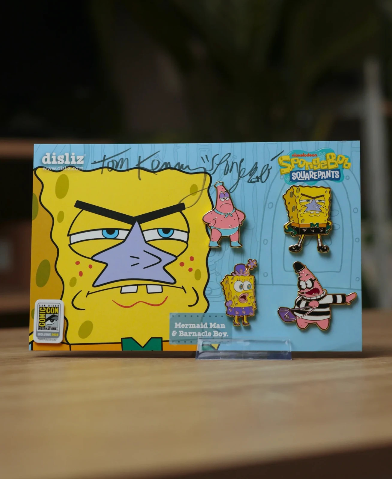 Disliz SpongeBob SDCC 2026 Pin Set Signed by Tom Kenny Certified Limited Edition Disliz SpongeBob SDCC 2026 Pin Set Signed by Tom Kenny Certified Limited Edition