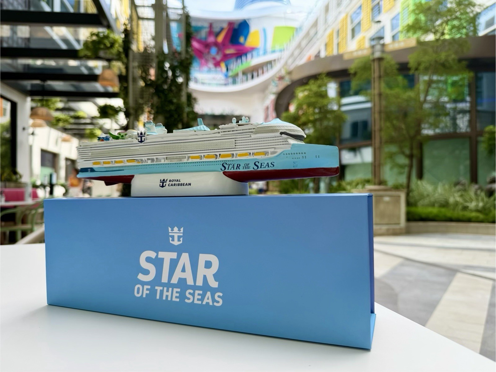 New Star of the Seas 11” Cruise Ship Model Onboard Exclusive Rare Collectible New Star of the Seas 11” Cruise Ship Model Onboard Exclusive Rare Collectible