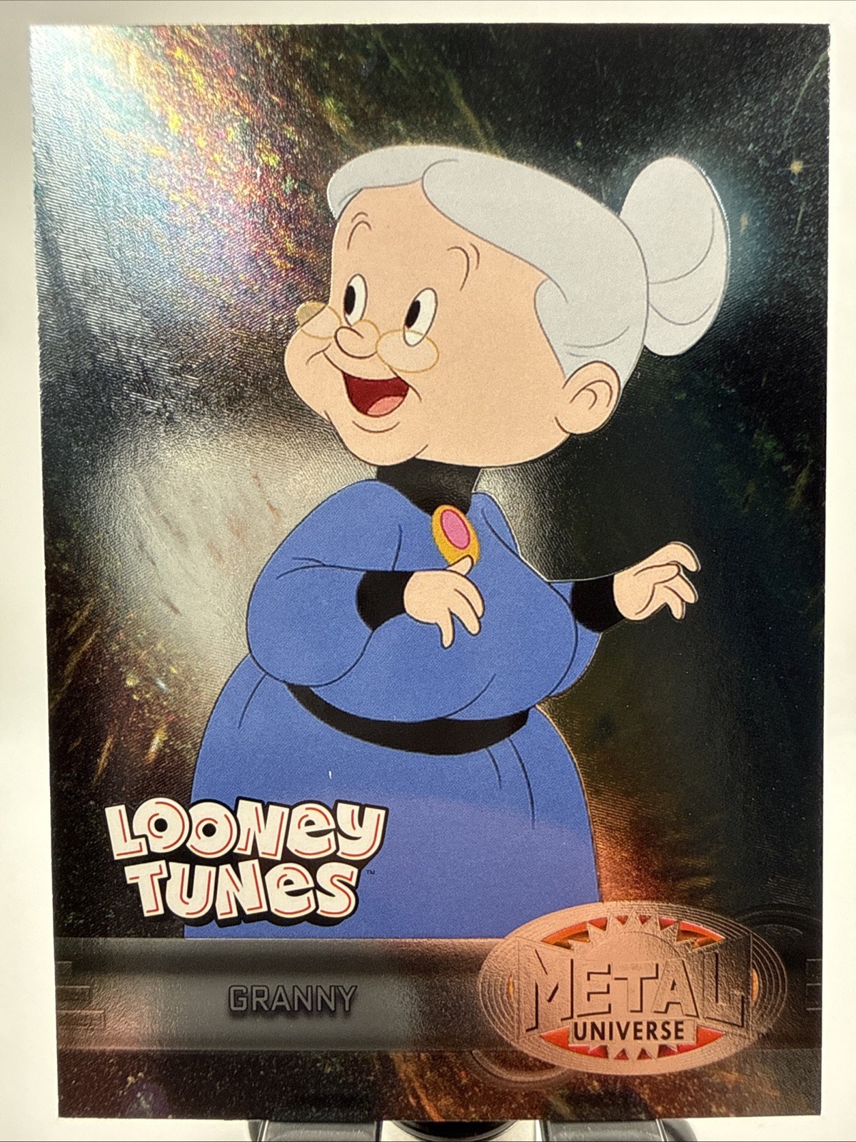 2024 Fleer Retro Looney Tunes Granny Metal Universe 1997-98 Retro #RMU-11 2024 Fleer Retro Looney Tunes Granny Metal Universe 1997-98 Retro #RMU-11