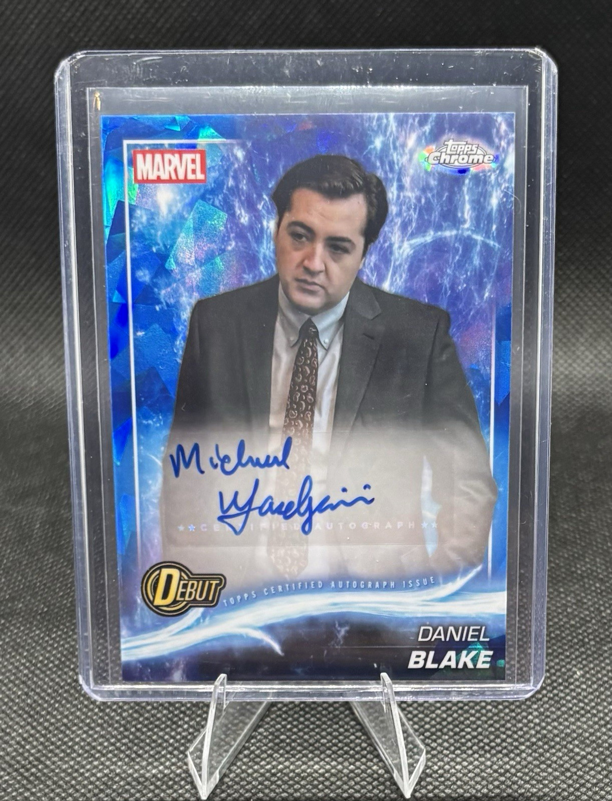 Topps 2025 Marvel Studios Chrome sapphire Autograph Debut Michael Gandolfini Topps 2025 Marvel Studios Chrome sapphire Autograph Debut Michael Gandolfini