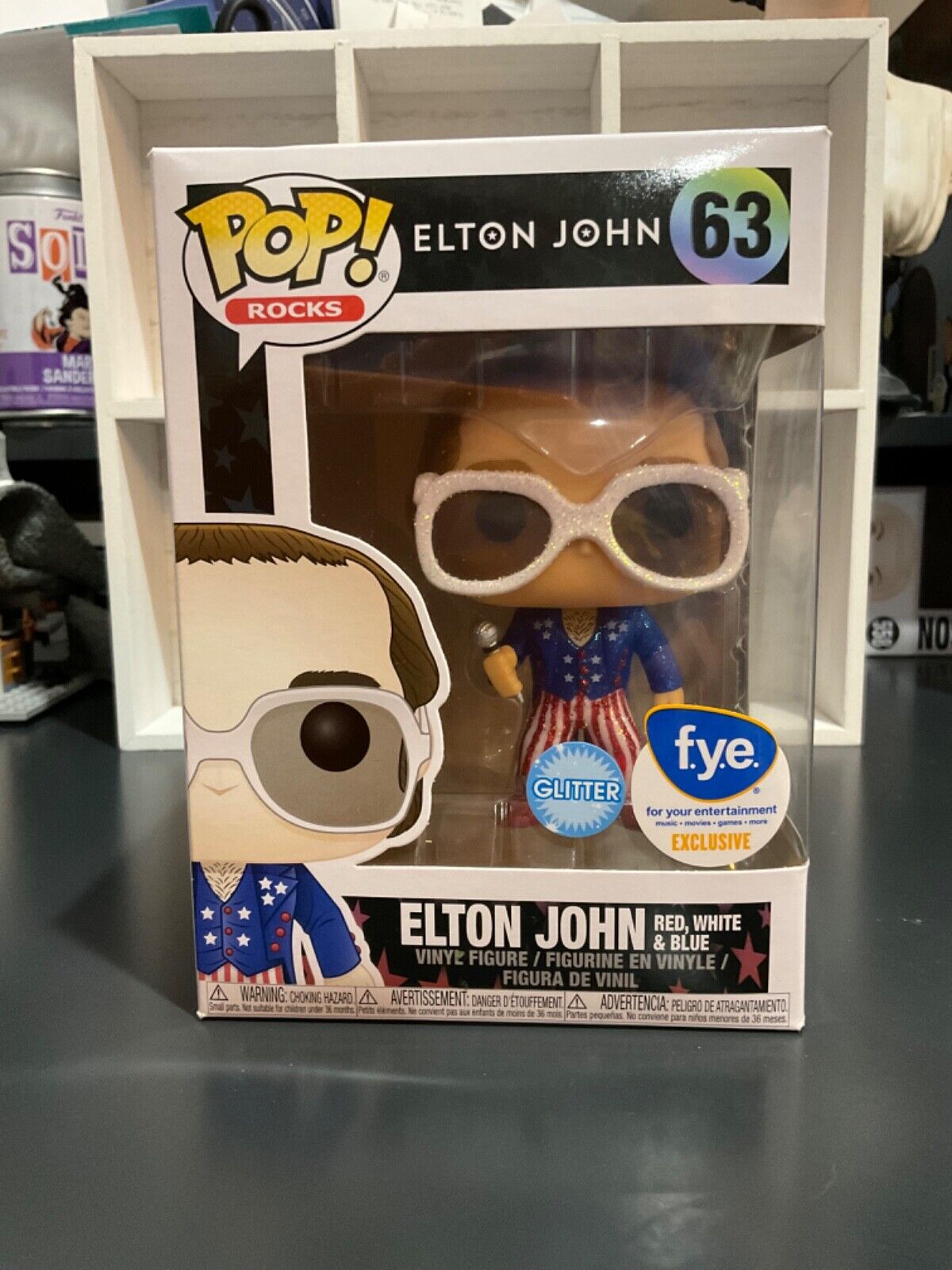 Funko POP Rocks Glitter  Elton John RWB #63 FYE Exclusive with pop Protector