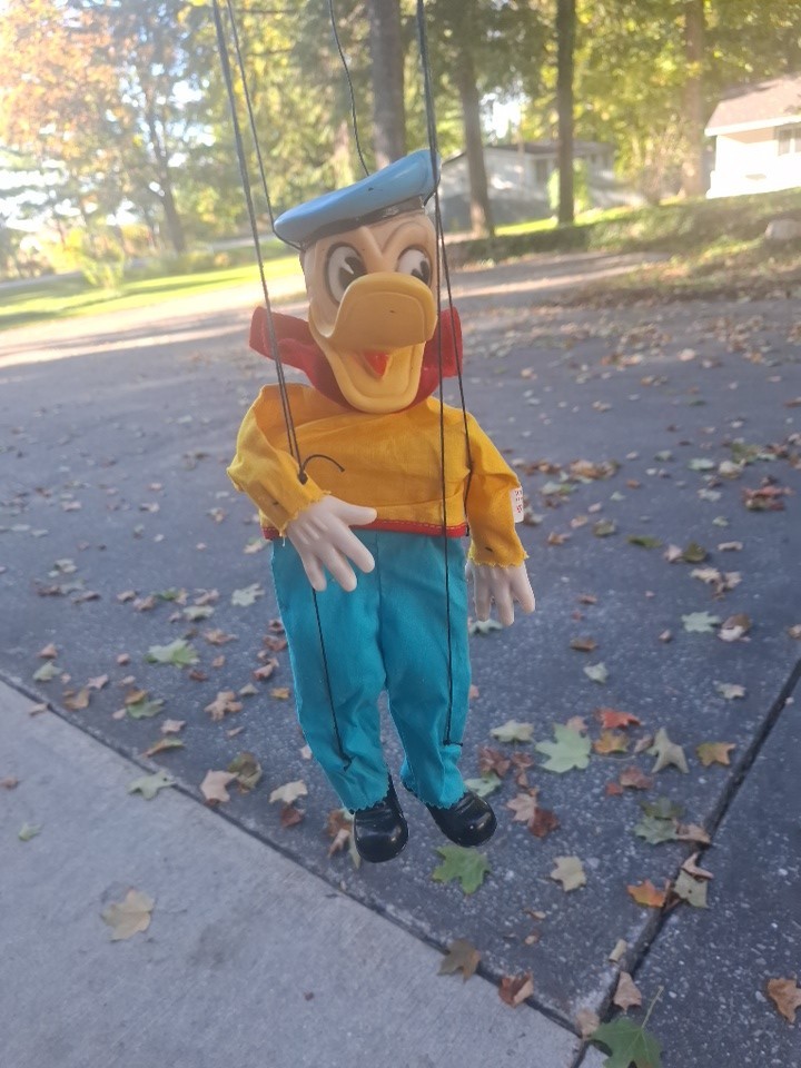 Vintage 1950s GUND Walt Disney Donald Duck marionette Vintage 1950s GUND Walt Disney Donald Duck marionette