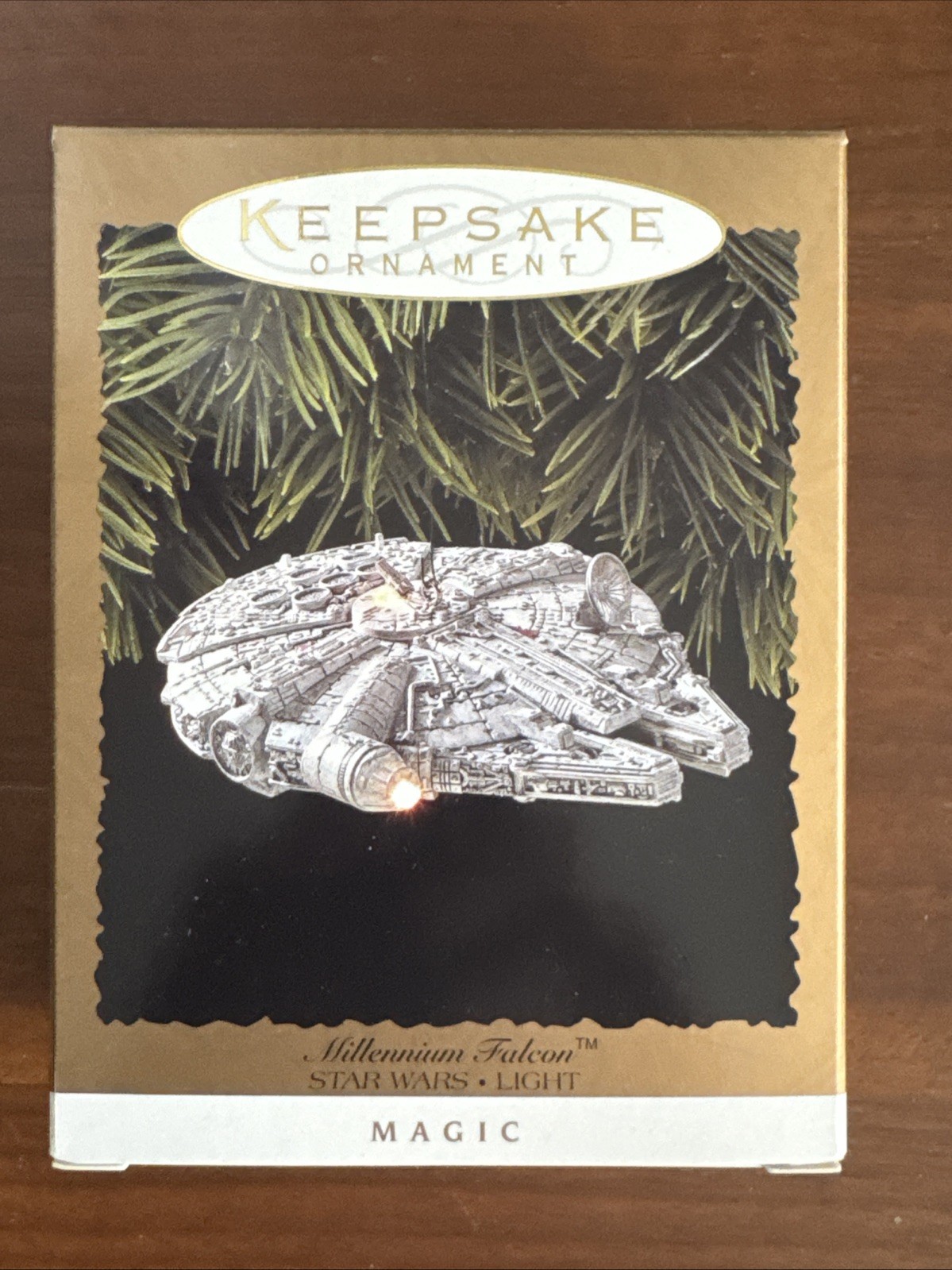 HALLMARK 1996 STAR WARS MILLENIUM FALCON LIGHTED ORNAMENT