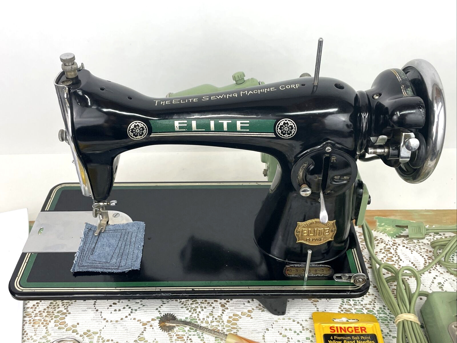 SERVICED Heavy Duty Vtg Singer 15 Clone Sewing Machine Black Green Denim Leather SERVICED Heavy Duty Vtg Singer 15 Clone Sewing Machine Black Green Denim Leather